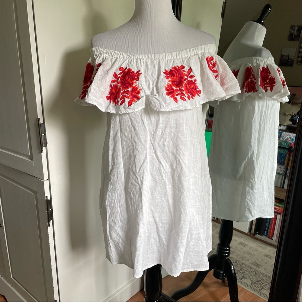 Altar’d State XS White Off The Shoulder Dress